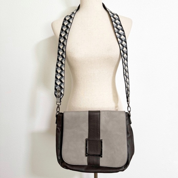 Steve Madden Crossbody Messanger Bag Two Tone Gray - Picture 1 of 12
